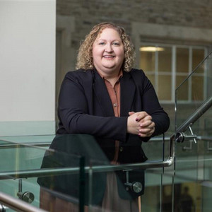 Professional headshot of speaker Stephanie Hayne Beatty.